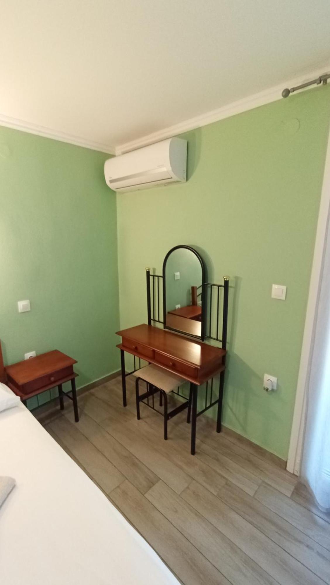 شقة House Eugenia سارتي الغرفة الصورة