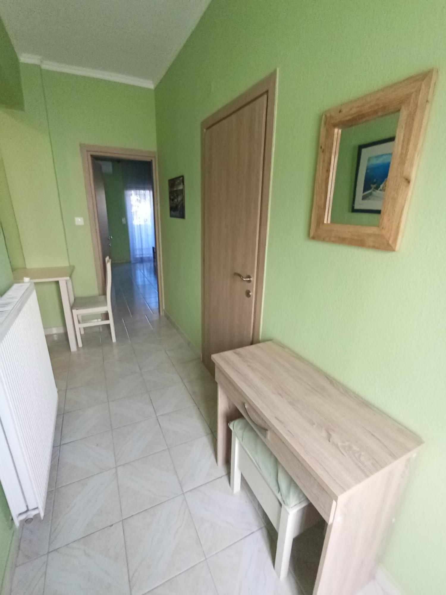 شقة House Eugenia سارتي الغرفة الصورة