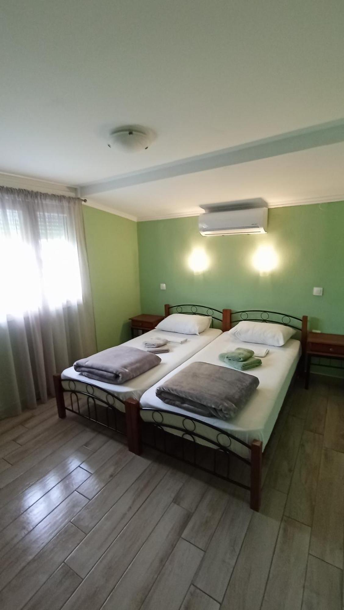 شقة House Eugenia سارتي الغرفة الصورة